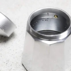 Outlet MyMobel Cecotec Cafeteras italianas Cafetera Italiana De Aluminio Cumbia Mokclassic 600 Shiny