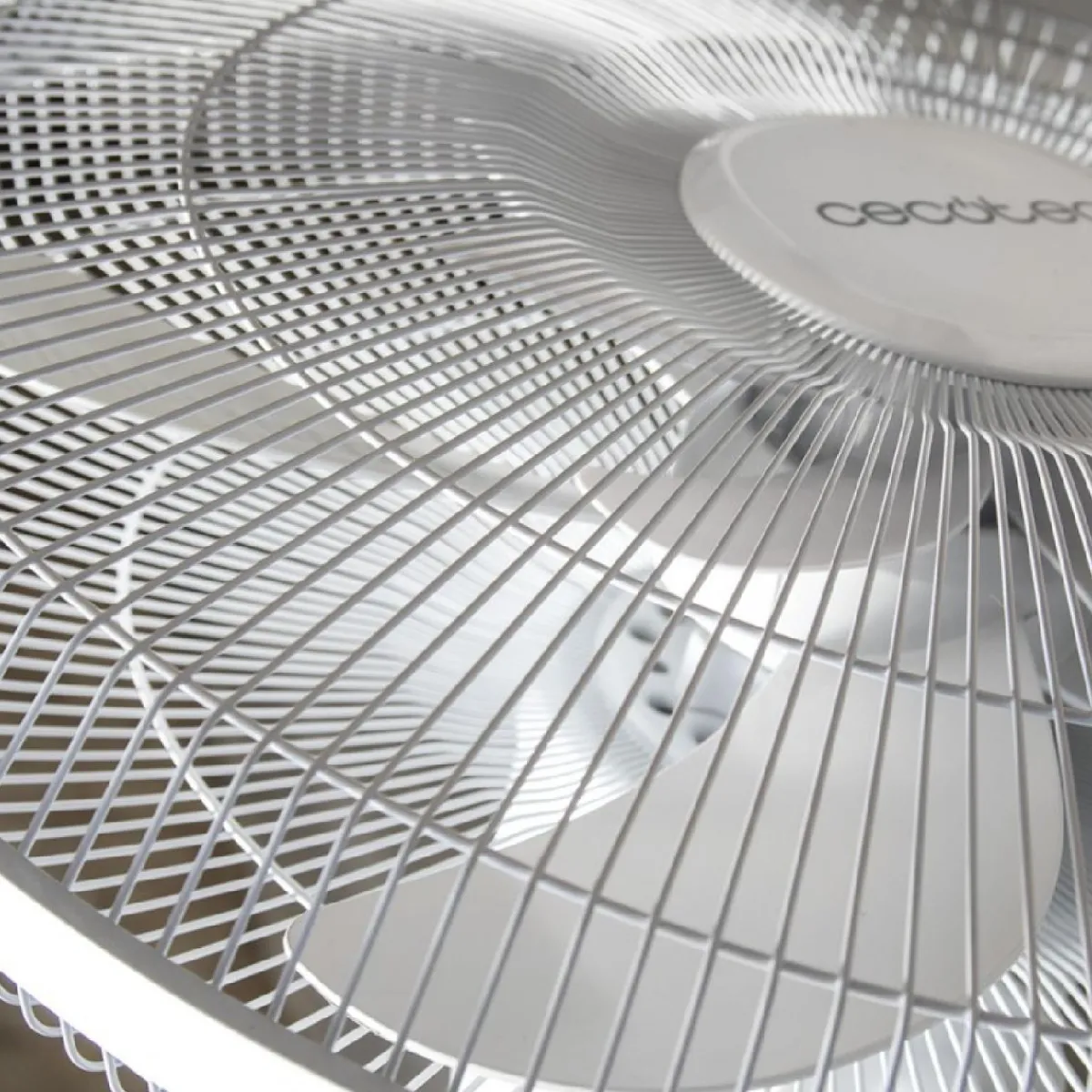 Sale MyMobel Cecotec Ventiladores de pie Ventilador de pie EnergySilence 1010 Extremeflow